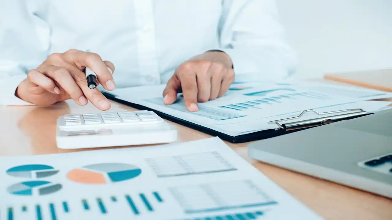 What are Financial Planning Types-Frequently Asked Questions-Benefits of Financial Planning